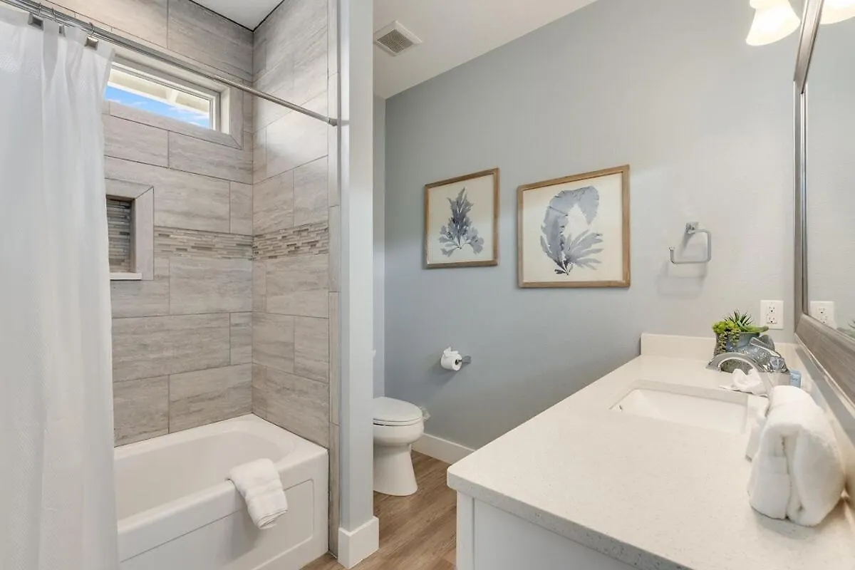 بيت للعطل 221 Sands Street - 4 Bedroom With Private Pool بنما سيتي بيتش