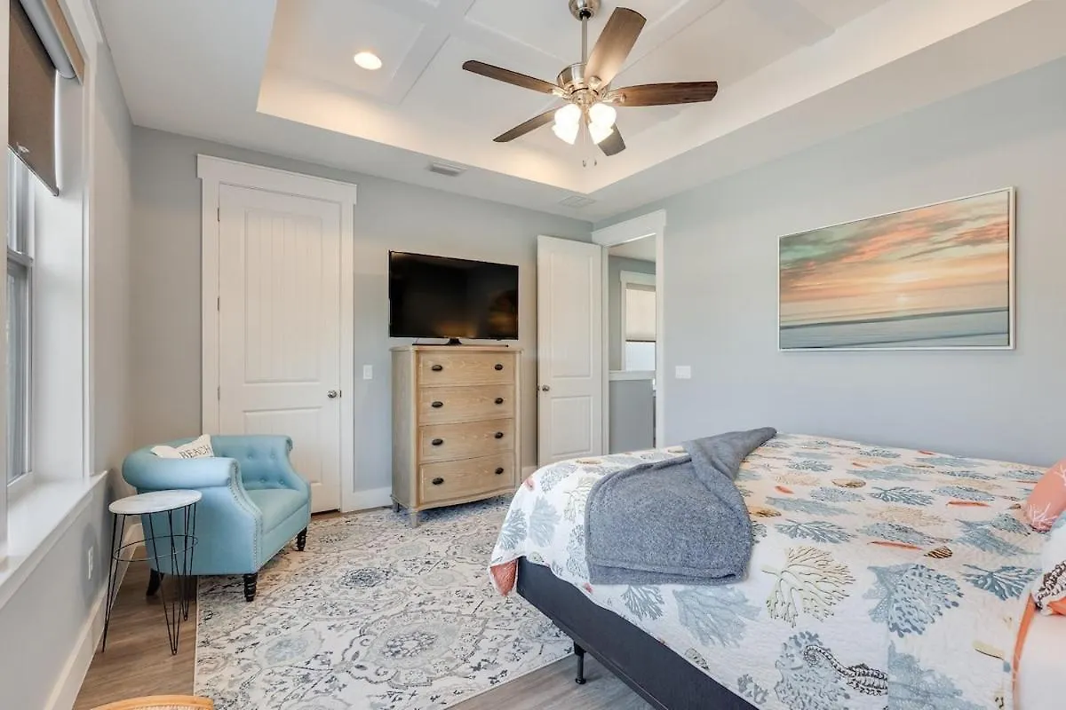 بيت للعطل 221 Sands Street - 4 Bedroom With Private Pool بنما سيتي بيتش الولايات المتحدة الأمريكية