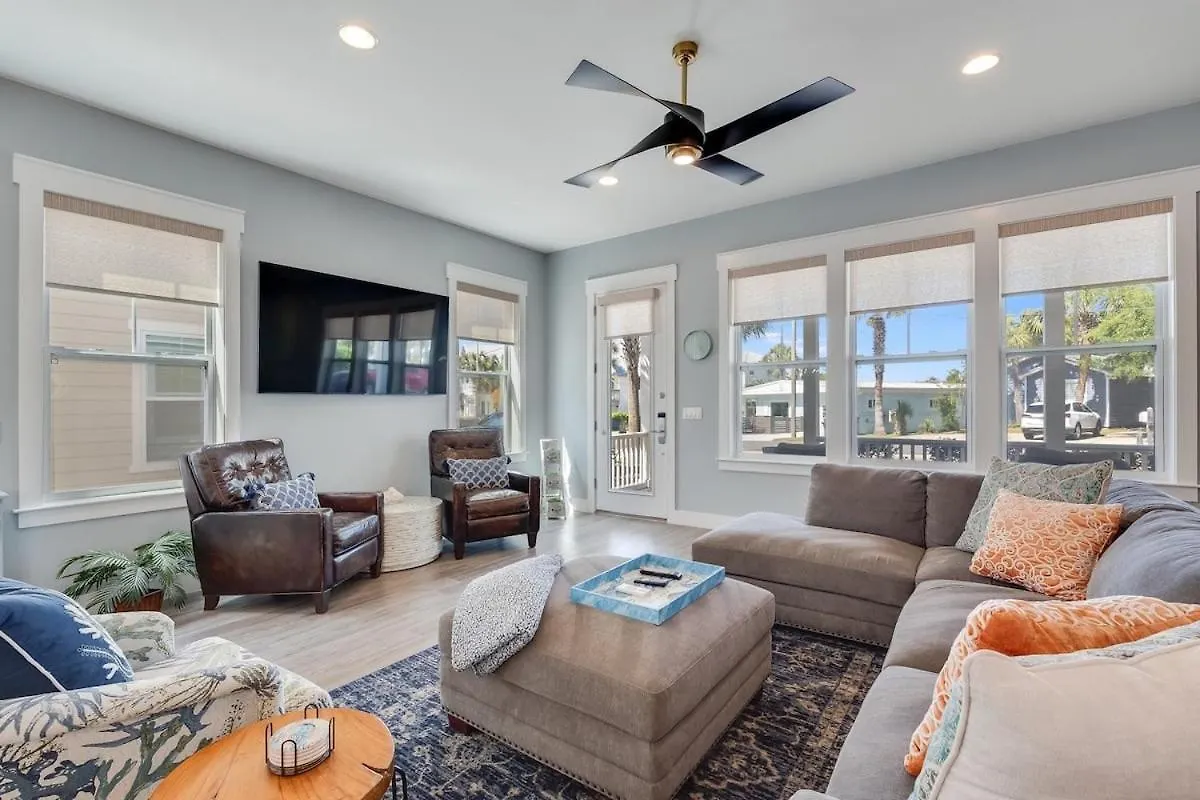 221 Sands Street - 4 Bedroom With Private Pool بنما سيتي بيتش 0*,  الولايات المتحدة الأمريكية