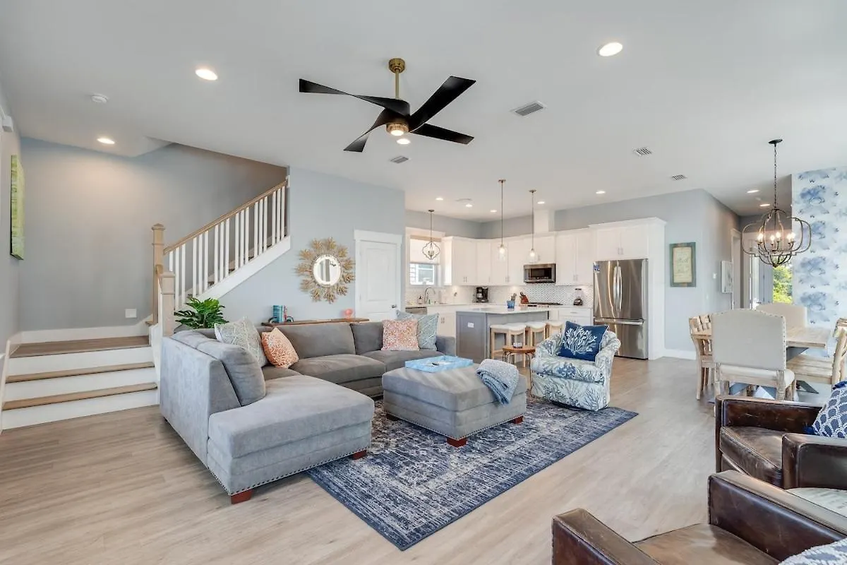 221 Sands Street - 4 Bedroom With Private Pool بنما سيتي بيتش 0*,